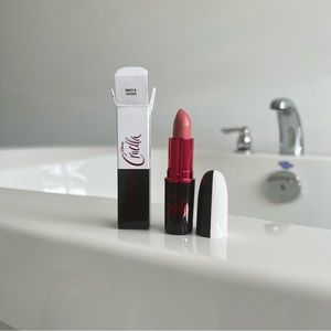 MAC Cruella lipstick - sweet n vicious